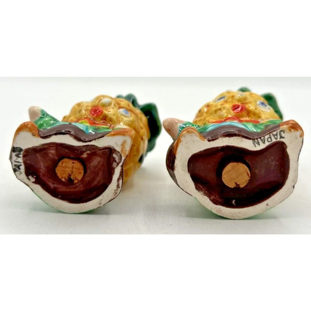 Vintage Retro Salt and Pepper Shakers Anthropomorphic Pineapple Head‎ U260/7